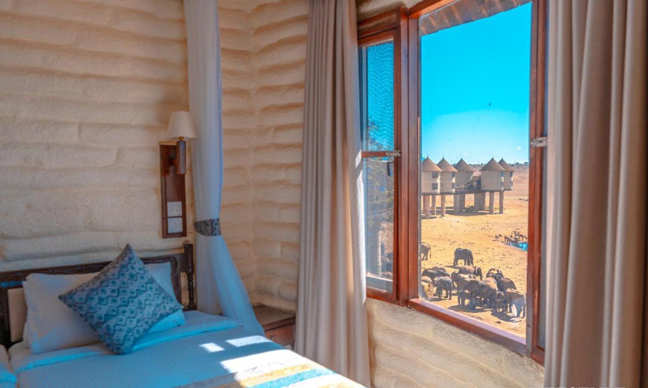 Salt Lick Safari Lodge Tsavo Exterior photo