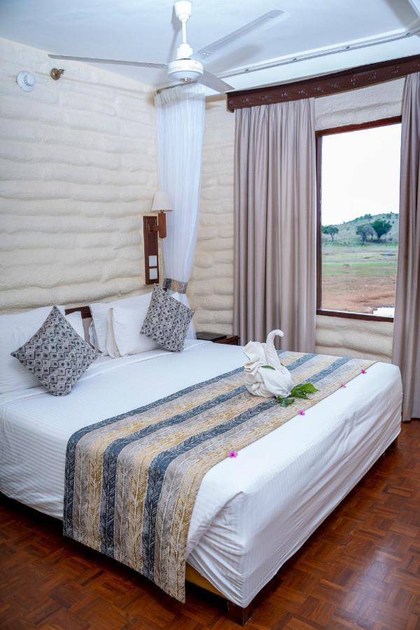 Salt Lick Safari Lodge Tsavo Exterior photo