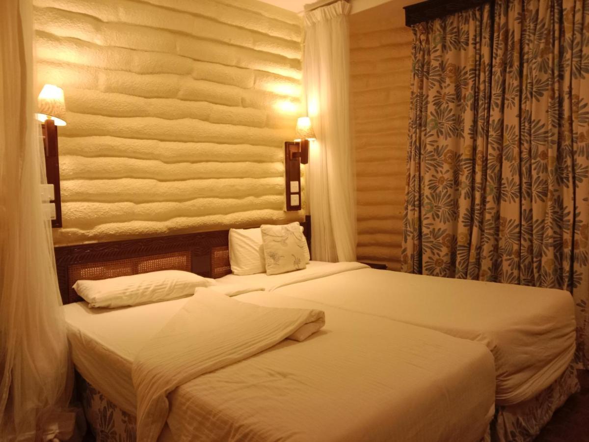 Salt Lick Safari Lodge Tsavo Exterior photo
